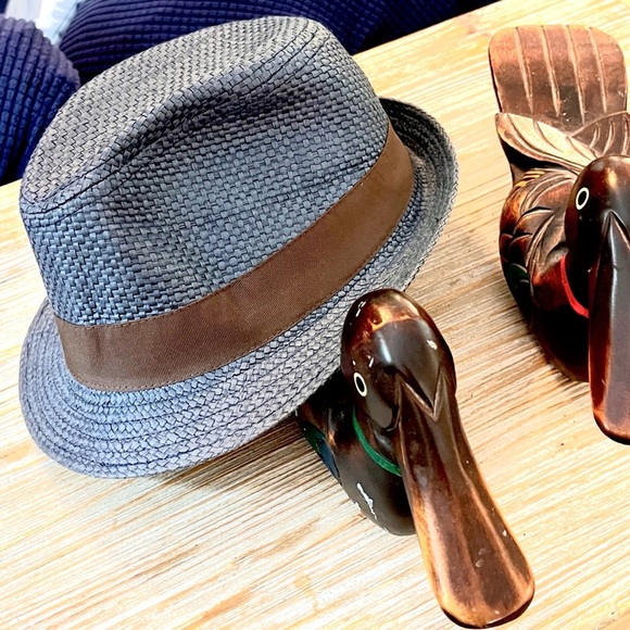 Banana Republic, Fedora Women's Straw Look 100% Paper Hat S-M, Adorable! - Picture 3 of 9